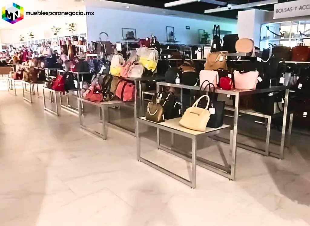 Exhibidor de bolsas para boutique